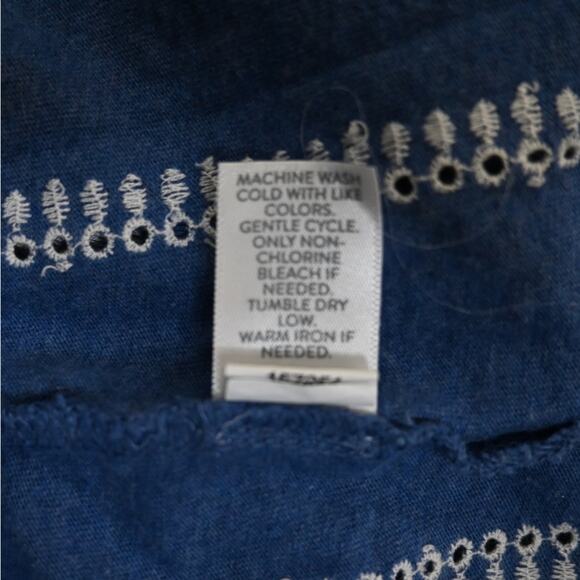 J. Jill Women's XL Blue White Eyelet Split Back Tank - Picture 9 of 9